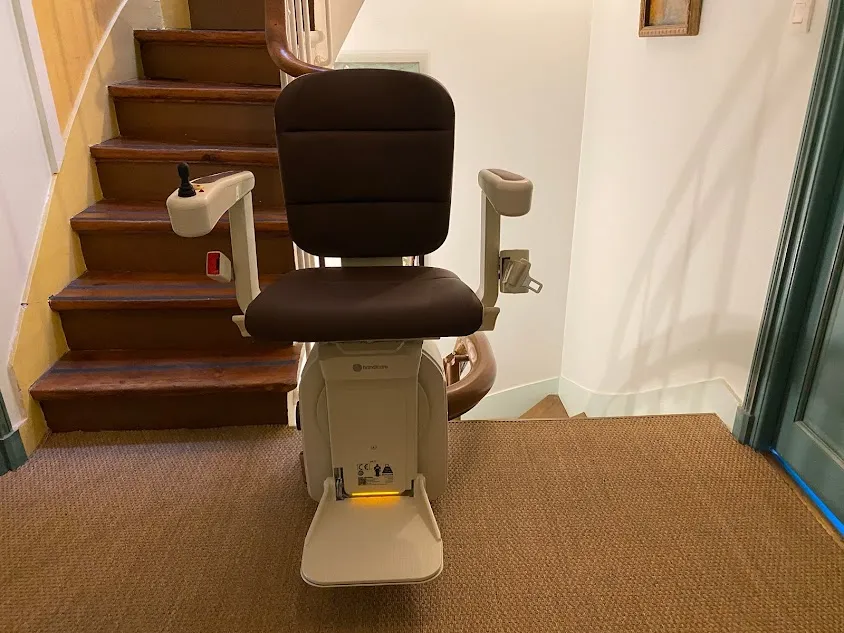 SAS STAIRLIFT - Monte Escalier