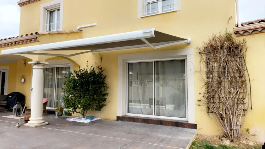 Sur Mesure 34, Stores et Pergolas - Sur Mesure Menuiserie