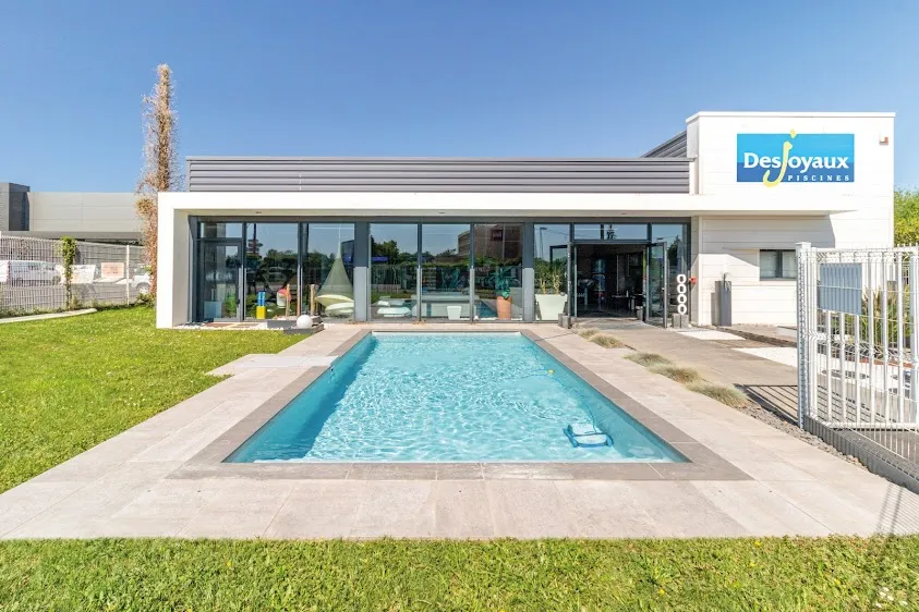 Piscines Desjoyaux